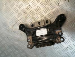 Support moteur gauche