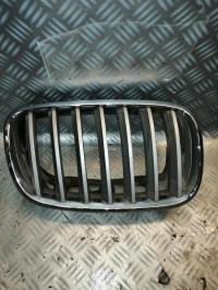 Grille de calandre droite