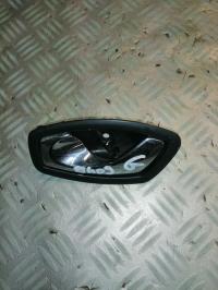 Poignee interieur avant gauche