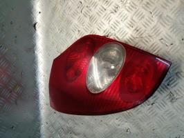 Fanale posteriore principale sinistro (luci)