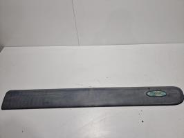 Baguette de porte avant droite