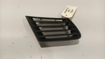 Grille de calandre droite