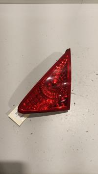 Luz trasera secundaria derecha (luces)