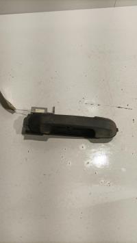 Poignee porte avant gauche