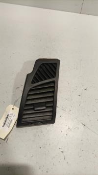 Aerateur tableau de bord avant gauche
