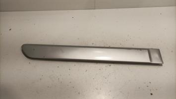 Baguette de porte arriere droite