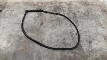 Joint de porte avant droite