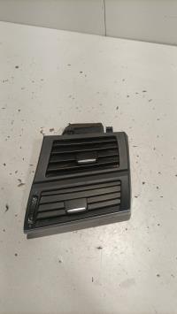Aerateur tableau de bord avant droit