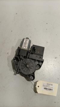 Moteur leve vitre avant droit