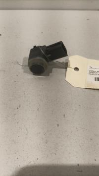 Sensor de ayuda al estacionamiento