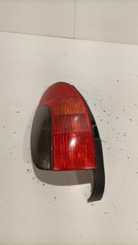 Fanale posteriore principale sinistro (luci)