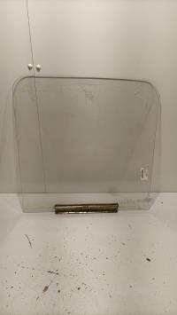 Vitre avant gauche