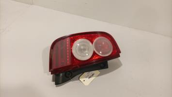 Fanale posteriore principale sinistro (luci)
