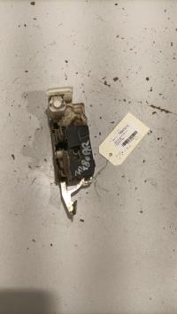 Serrure de porte de coffre droite