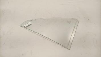 Ventanilla triangular trasera izquierda (puerta)