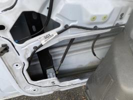 Leve vitre electrique avant gauche
