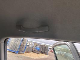 Poignee de maintien arriere gauche