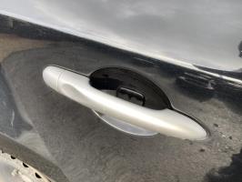 Poignee porte arriere droit