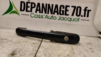 Poignee porte laterale droit
