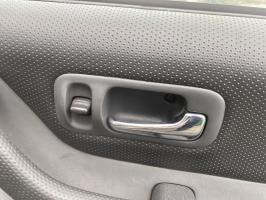 Poignee interieur avant droit