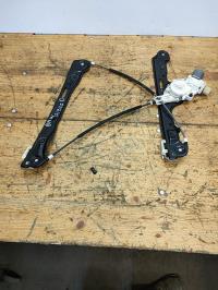 Leve vitre electrique avant droit