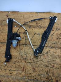 Leve vitre electrique avant droit