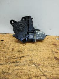 Moteur leve vitre avant gauche