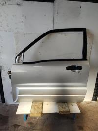 Porte avant gauche