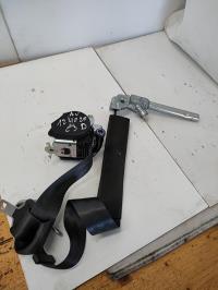 Ceinture avant droit
