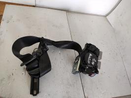 Ceinture avant gauche