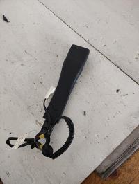 Attache ceinture avant gauche