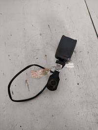 Attache ceinture avant gauche