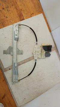 Leve vitre electrique avant droit