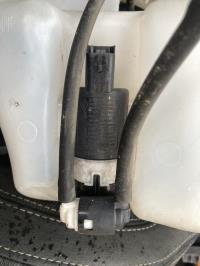 Pompe lave glace avant