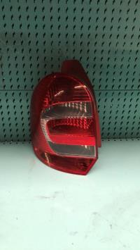 Feu arriere principal gauche (feux)