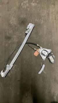 Leve vitre electrique avant droit
