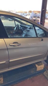 Porte avant droit