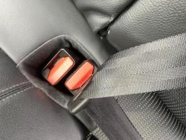 Attache ceinture arriere gauche