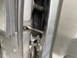 Arret de porte avant droit