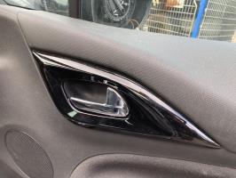 Poignee interieur avant droit