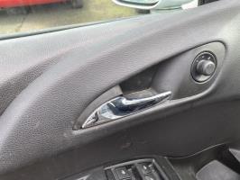 Poignee interieur avant gauche
