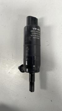 Pompe lave phares
