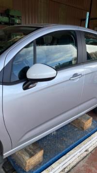 Porte avant gauche