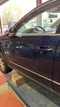 Porte avant gauche