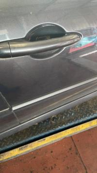 Poignee porte avant droit