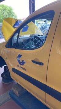 Porte avant gauche