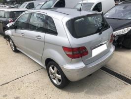 Bas de caisse gauche