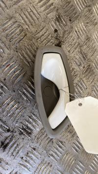 Poignee interieur avant droit