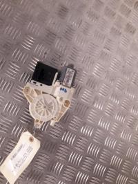 Moteur leve vitre arriere droit