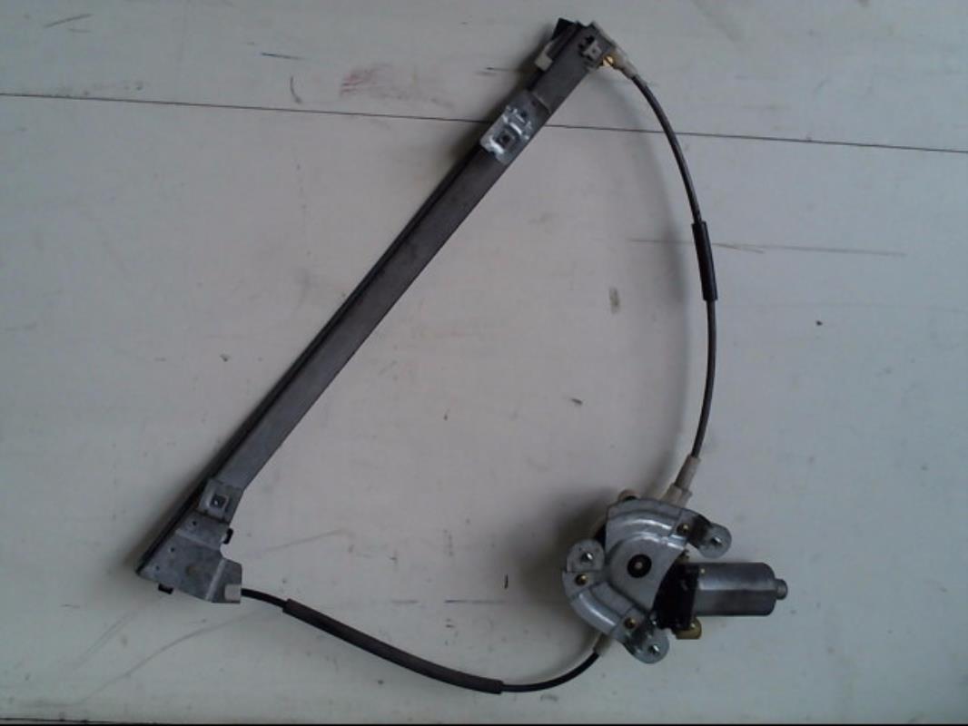 Leve vitre electrique avant droit